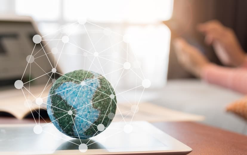 العلاقات الدولية والرسالة الإعلامية